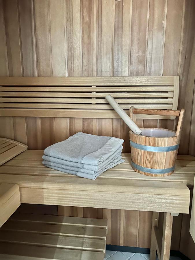 Lux Mit Sauna *